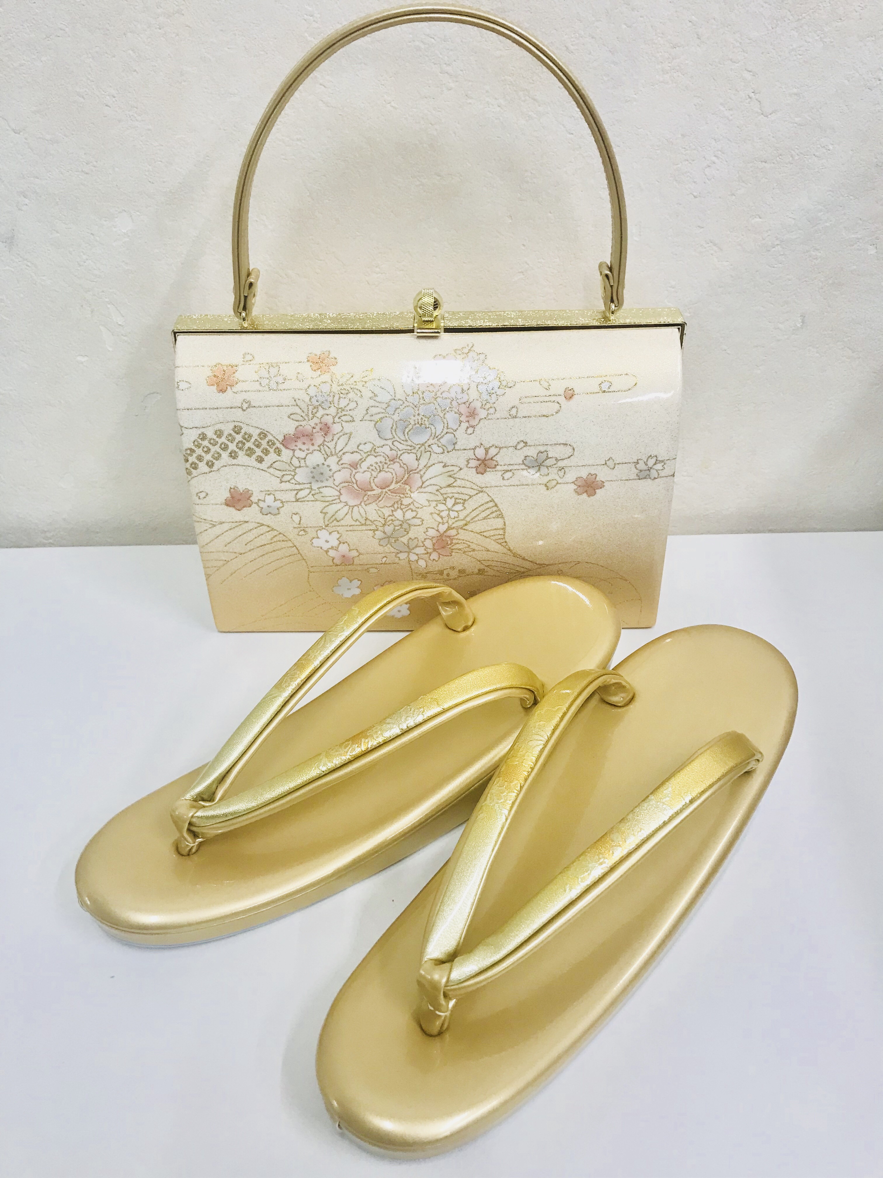 さすけ　月末までお取り置き　草履バックセット　伊達衿　帯揚げ　髪飾り 草履バッグセット ≪訪問着・振袖用≫ 和装小物 さんび 日本製